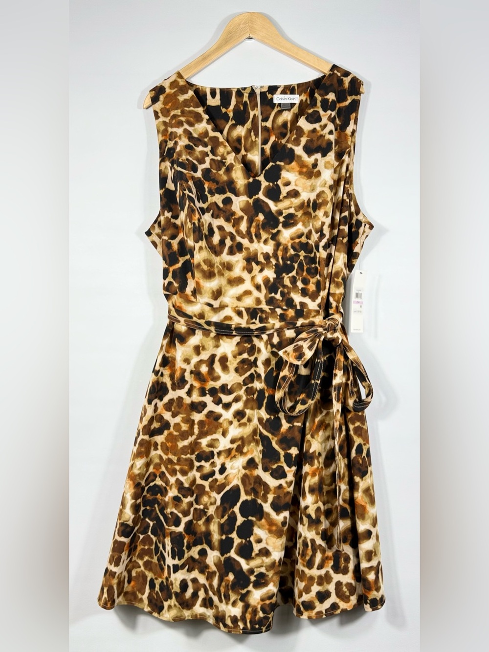 NEW Calvin Klein Women's 22W Animal Print V-Neck Dress • Reg Price $129
